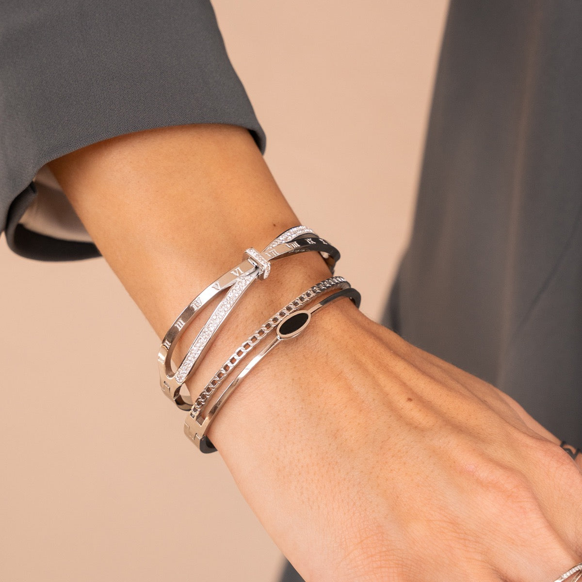 Elegance Stone Bracelet