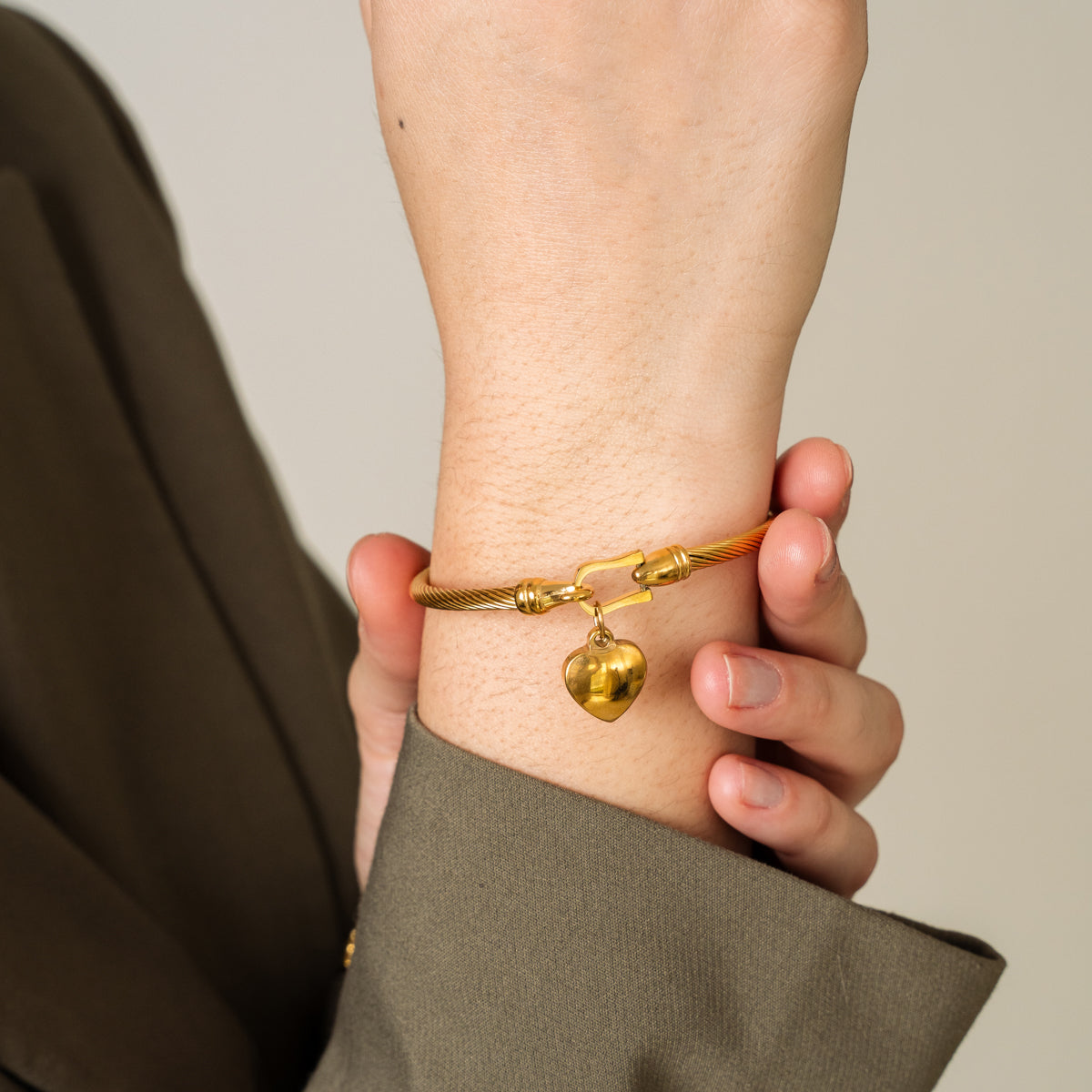 Gold Heart Bracelet