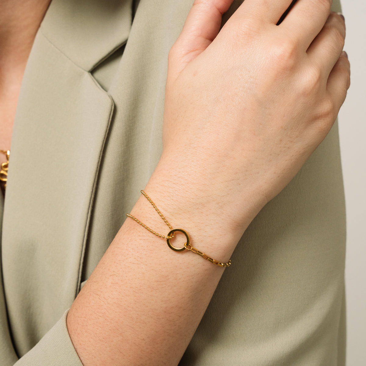 Gold Viora Bracelet